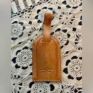 Louis Vuitton Tan Leather Tag